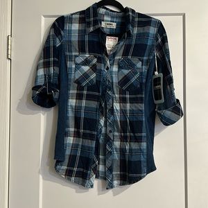 Women’s size M plaid quarter sleeve top